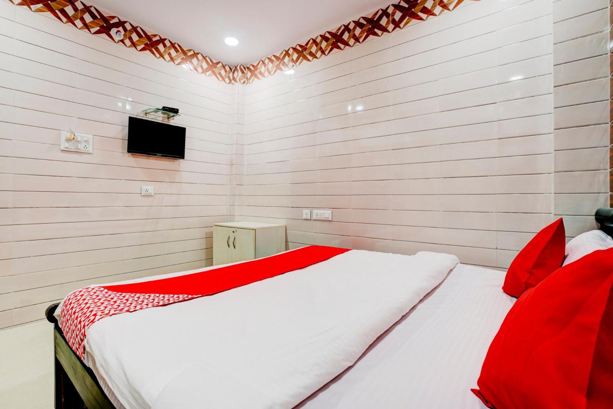 Hotel O Aroma Classic Near Nampally Main Railway Station Hyderabad