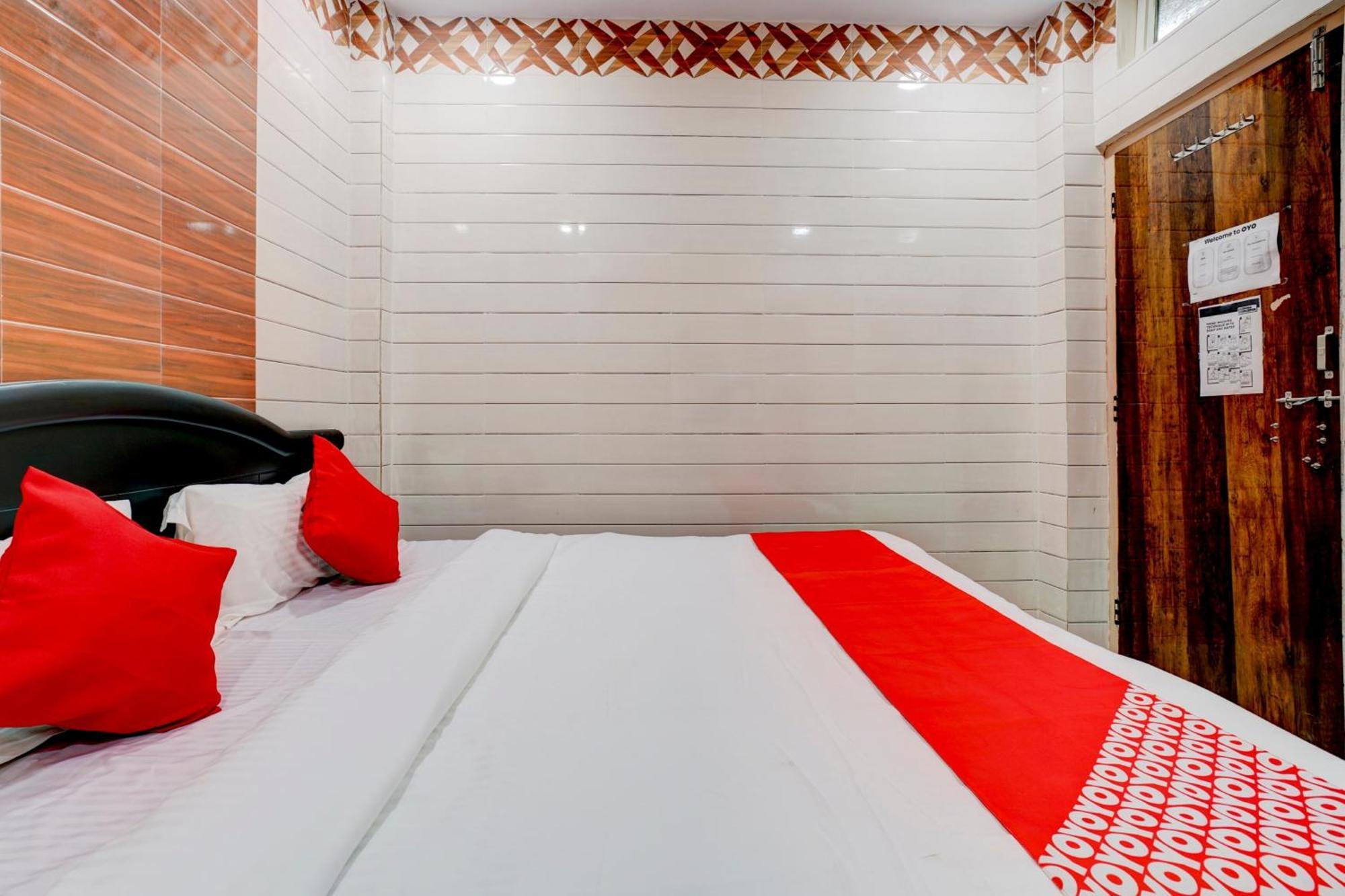 O Aroma Classic Near Nampally Main Railway Station 3*